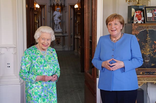 The Queen receiving the then Chancellor of Germany, Angela Merkel in 2021