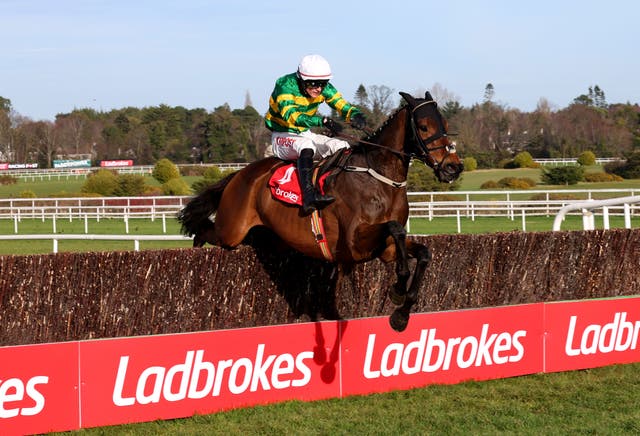 Gentleman De Mee on his way to winning at Leopardstown