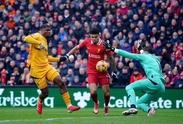 Luis Diaz scores for Liverpool