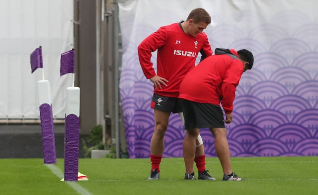 Jonathan Davies during a training session in Tokyo 