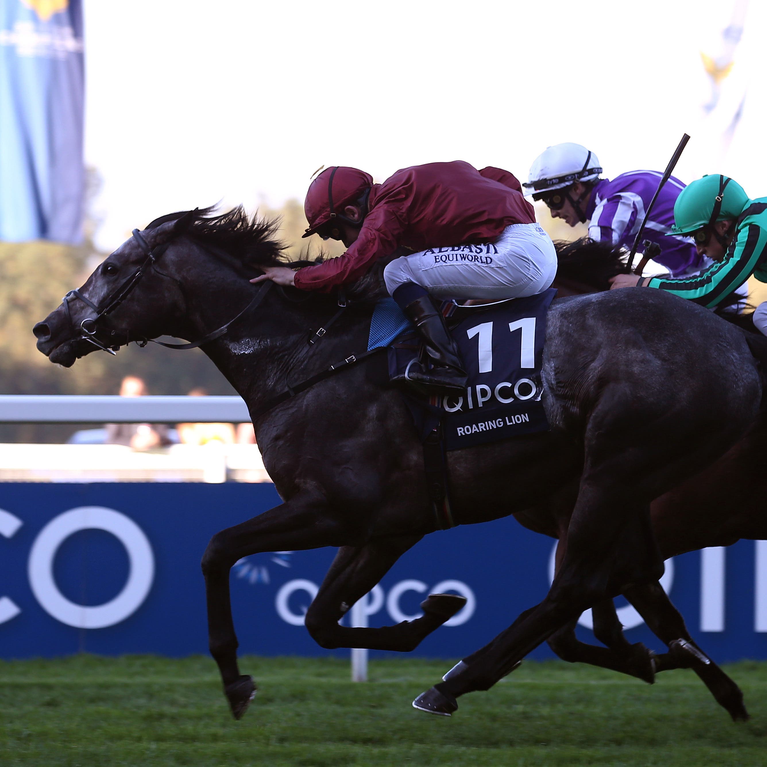 Oisin Murphy drives Roaring Lion to glory in the QEII