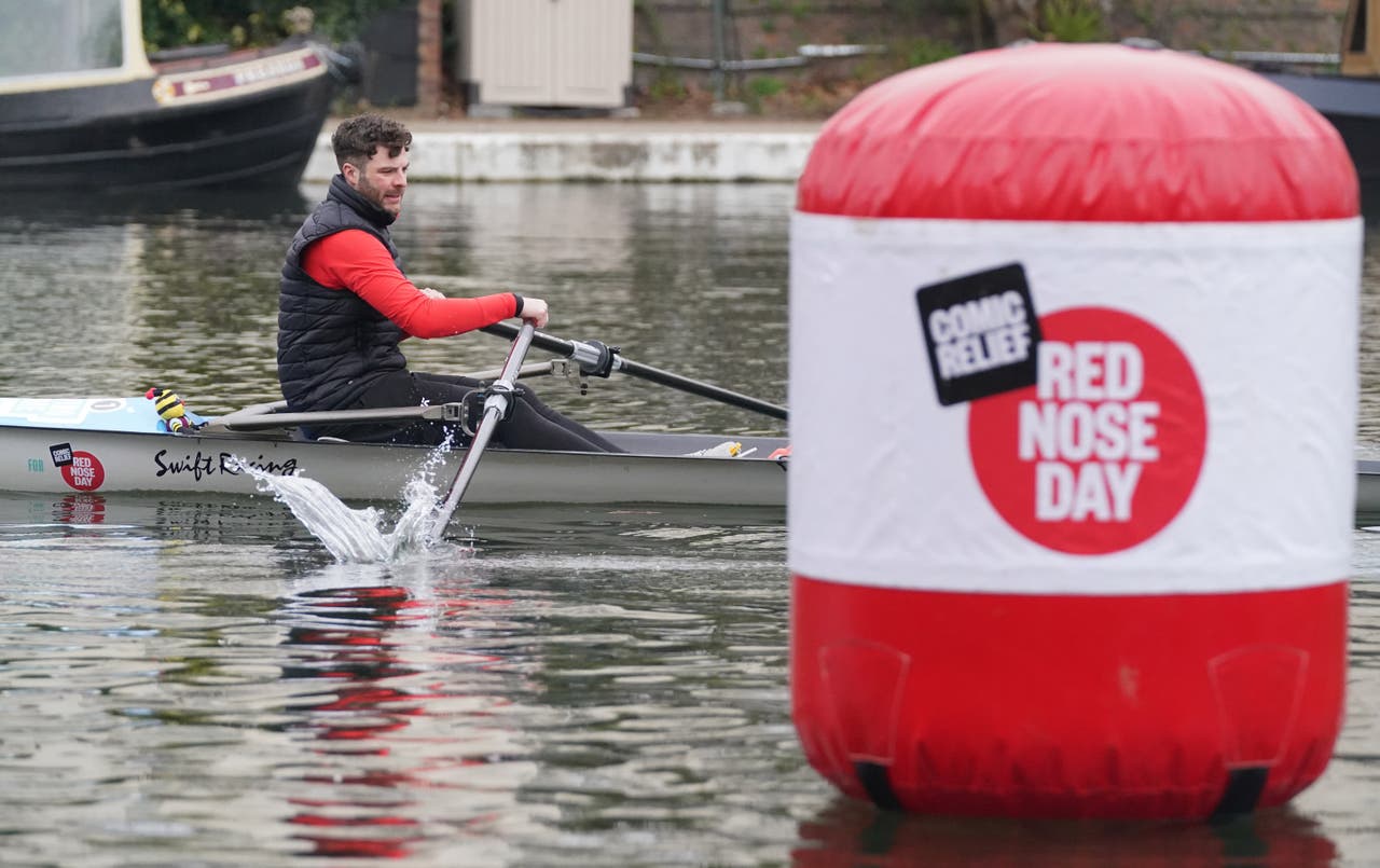 Jordan North begins 100mile rowing challenge for Comic Relief