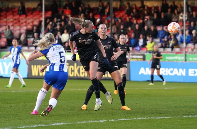 Frida Maanum scores in Arsenal's thrashing of Brighton