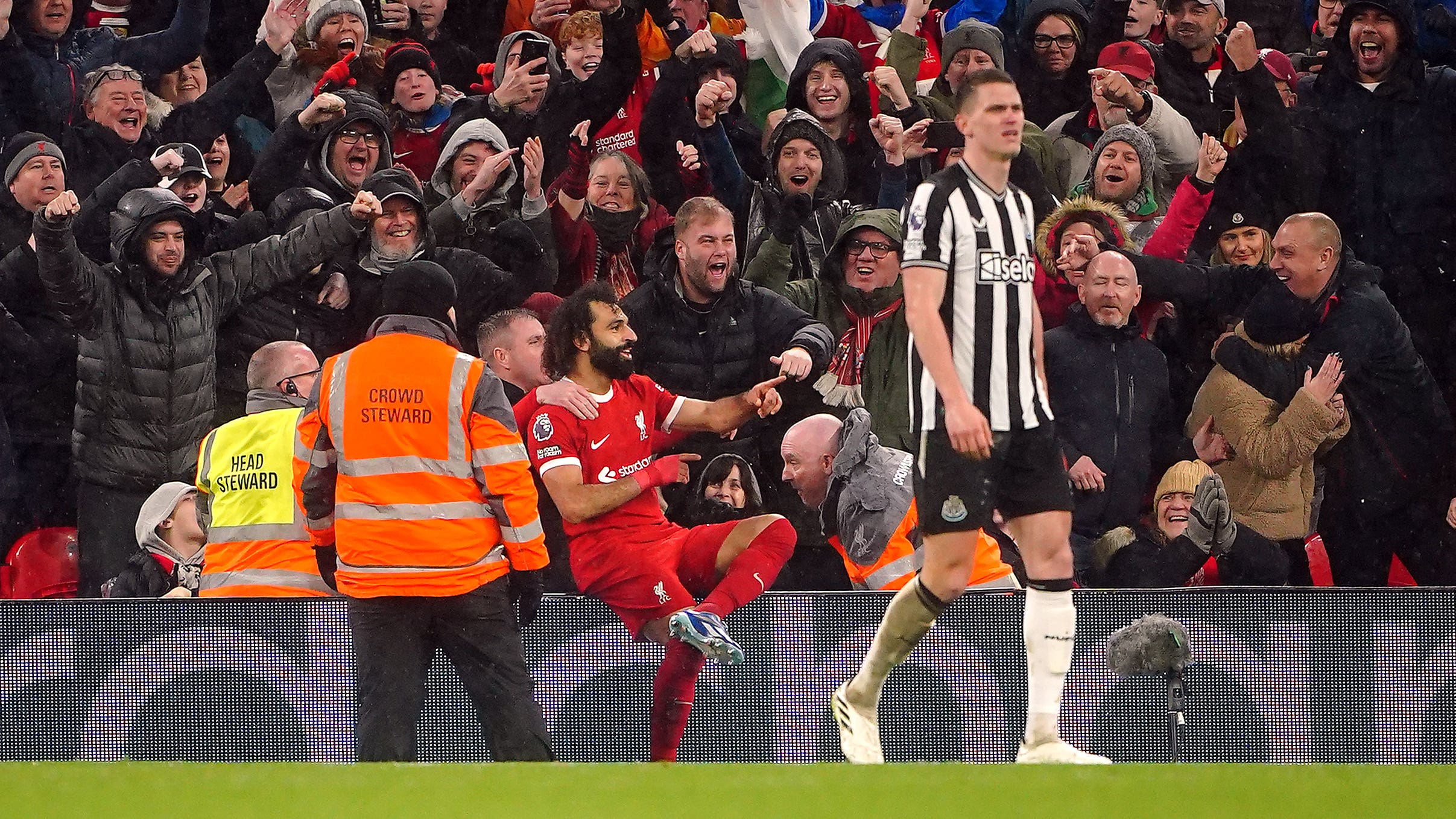 Liverpool 4-2 Newcastle: Reds move three points clear after six-goal thriller