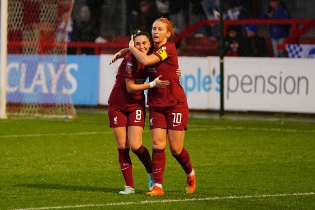 Rachel Furness scored a last-gasp equaliser as Liverpool drew 3-3 with 10-woman Brighton