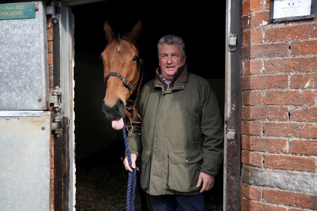 Bravemansgame and Paul Nicholls at his yard 