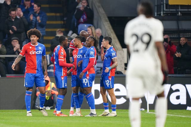 Palace celebrate against Man Utd