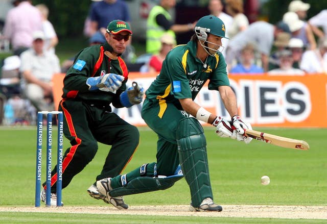 Stephen Fleming had a spell as Nottinghamshire's overseas player