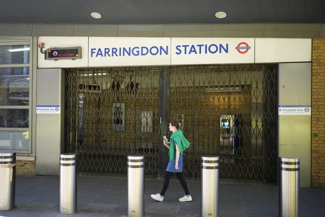 Farringdon station entrance