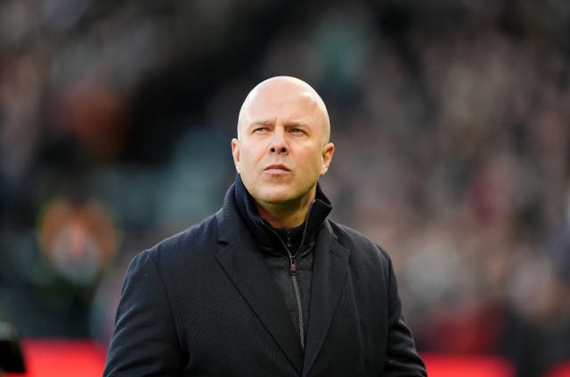 Liverpool manager Arne Slot looks to the sky