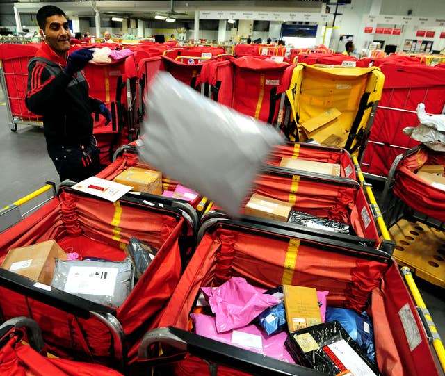 Royal Mail delivers 115m parcels
