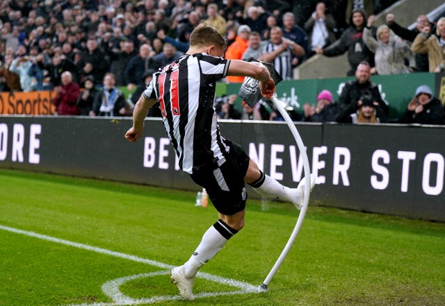 Newcastle’s Matt Ritchie celebrates his late equaliser against Bournemouth