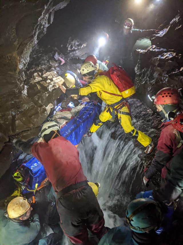 Ogof Ffynnon Ddu cave rescue