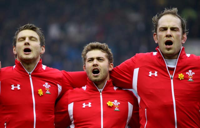 Dan Biggar (left) and Alun Wyn Jones (right)