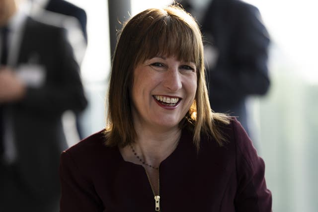 Rachel Reeves signs Mansion House Accord