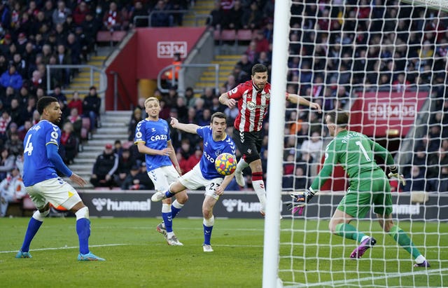 Shane Long, second right, scores Southampton’s second goal