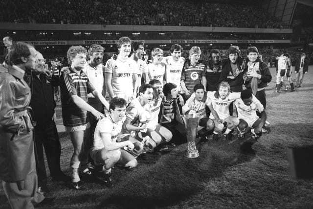 Tottenham Hotspur team with the UEFA Cup trophy at White Hart Lane in 1985