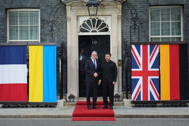 Sir Keir Starmer hosts leaders for Ukraine meeting