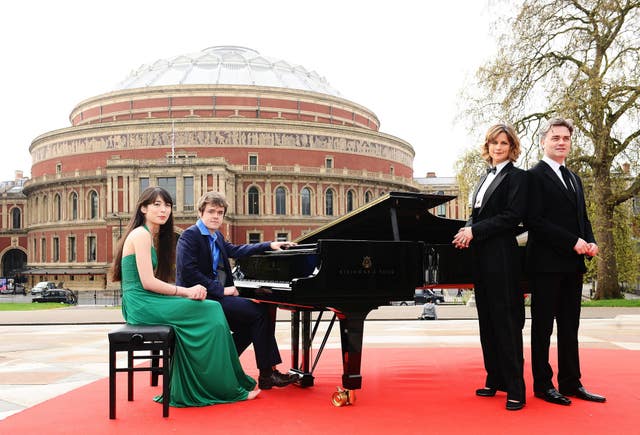 Alice Sara Ott, Benjamin Grosvenor, Katie Derham and Edward Gardner 