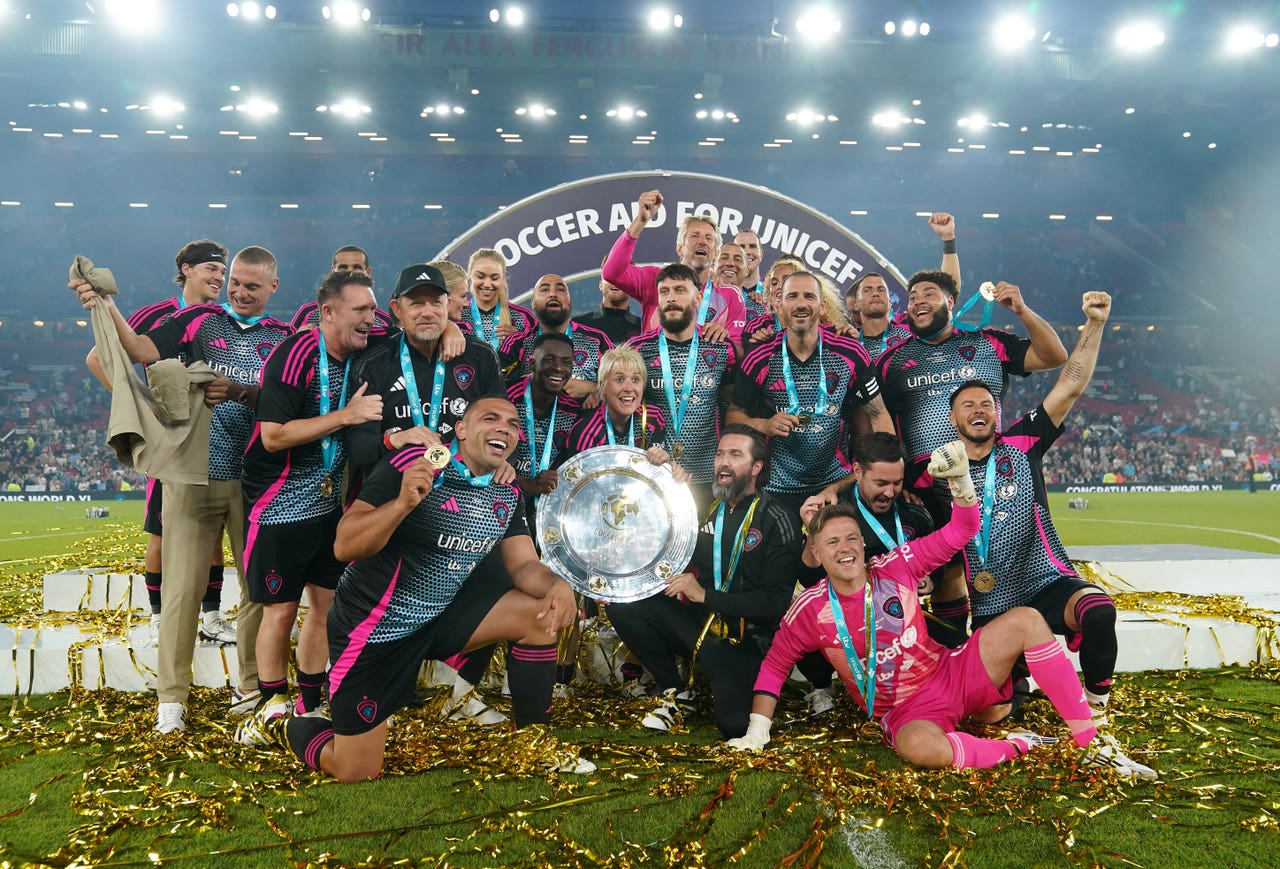 Sam Thompson joins final minutes of Soccer Aid charity match as England ...