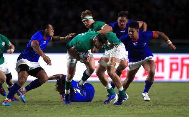 Robbie Henshaw (centre) has boosted Ireland