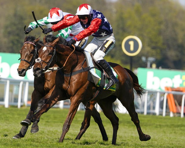 Kitty's Light (right) in action at Sandown