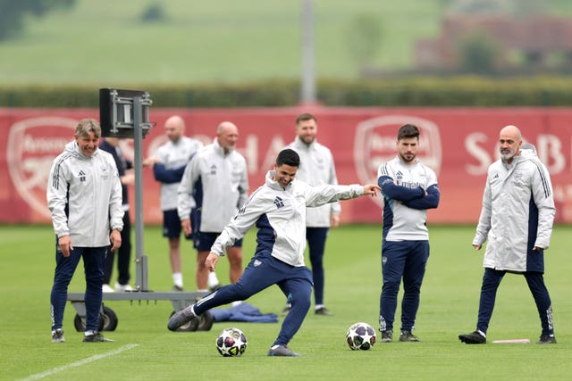 Arsenal manager Mikel Arteta (centre) during a training session