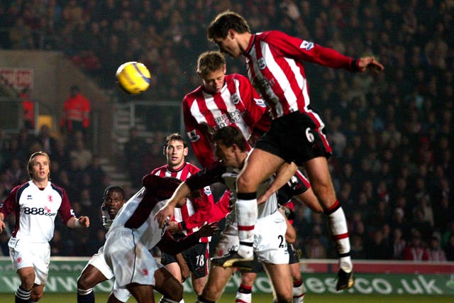 Peter Crouch scores for Southampton