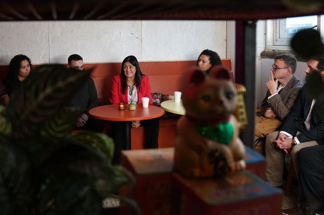 Lisa Nandy speaks to young people 