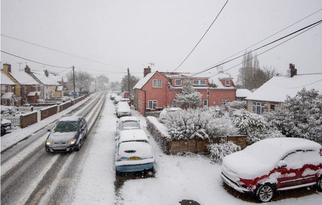 Snow falls in Tendring in Essex