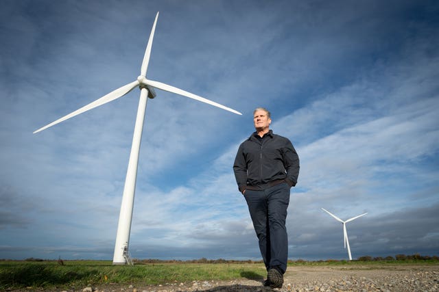 Keir Starmer visits a wind farm near Grimsby