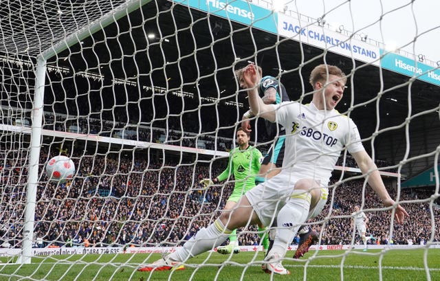 Joe Gelhardt celebrates his stoppage-time winner