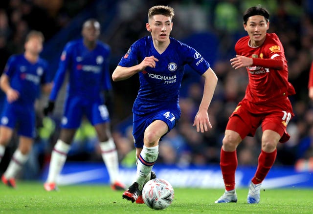 Chelsea's Billy Gilmour (centre) and Liverpool's Takumi Minamino (right) during the FA Cup fifth round 