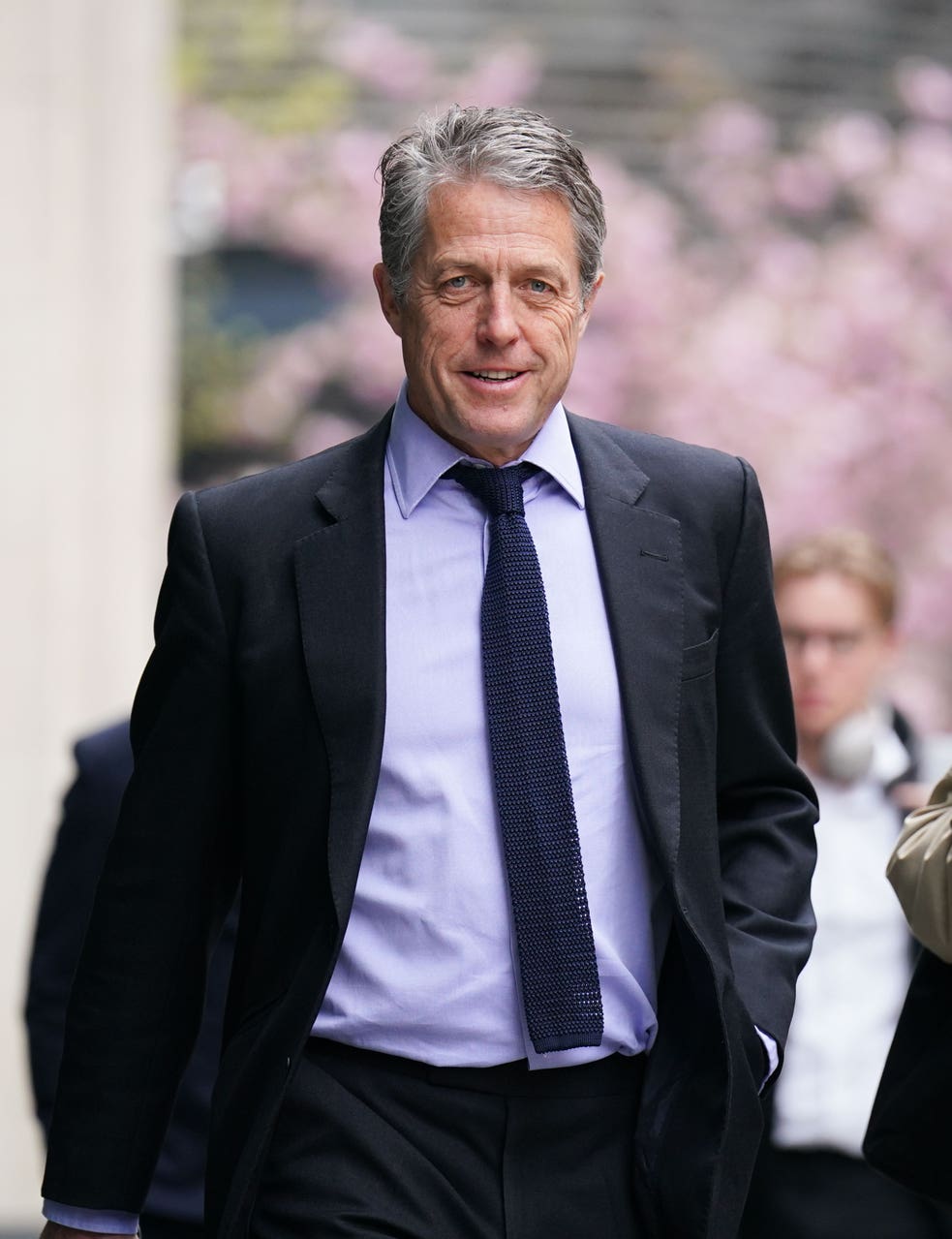 actor-hugh-grant-among-motorists-in-five-hour-getaway-traffic-delays