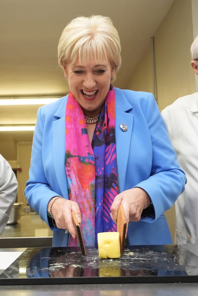 Heather Humphreys patting butter