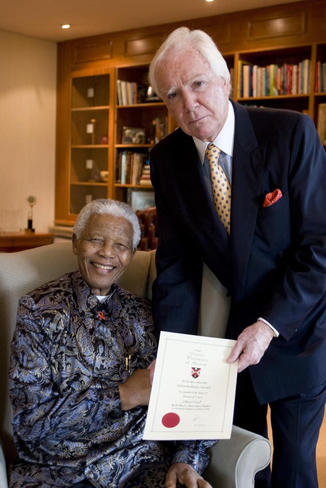 Nelson Mandela recieves an honorary doctorate