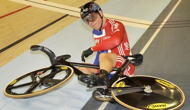Hoy recovered from a crash in his qualifying round on his way winning the keirin at the World Track Championships in Copenhagen