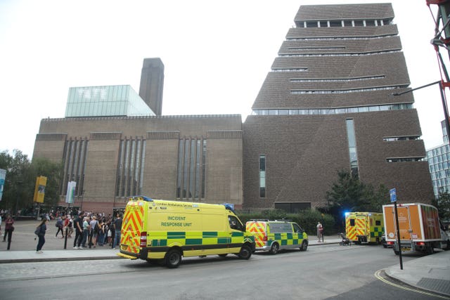 Tate modern fall incident