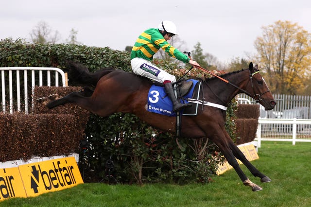 Jonbon on his way to victory at Sandown 