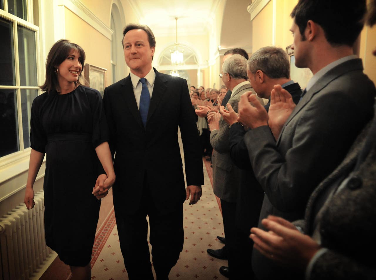 Муж премьер министра. Кэмерон Дэвид и Саманта. Дэвид Кэмерон с женой. Жене премьер министра Великобритании Дэвида Кэмерона. Дэвид Кэмерон сталь 2015.