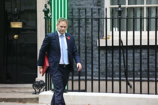Grant Shapps leaving Downing Street