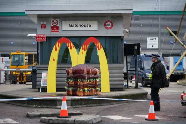 Animal Rebellion blockade McDonalds distribution sites