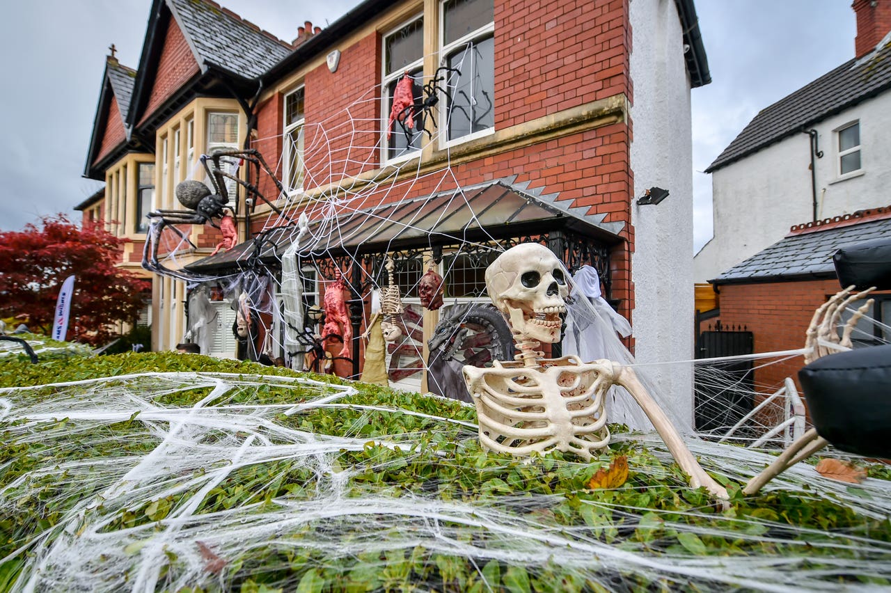 Family turn home into Halloween haunted house to raise funds for sick