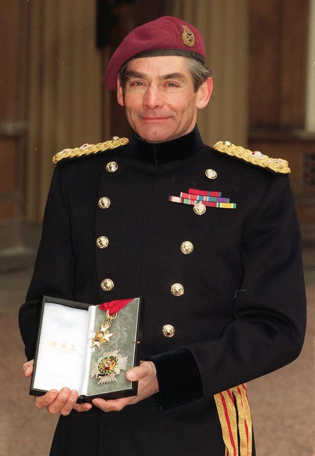 Investiture Lt Gen Sir Rupert Smith