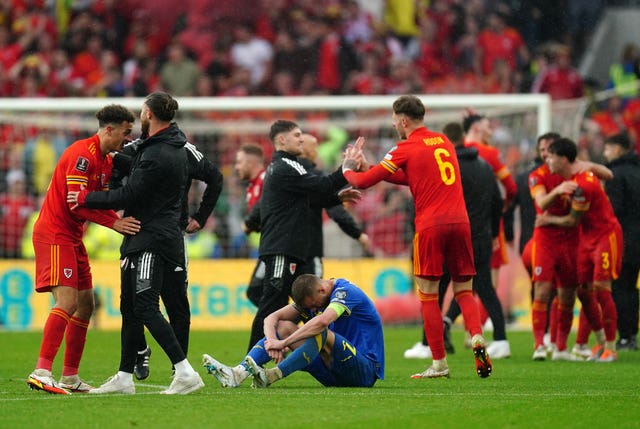 Wales headed to World Cup after dramatic play-off win over Ukraine