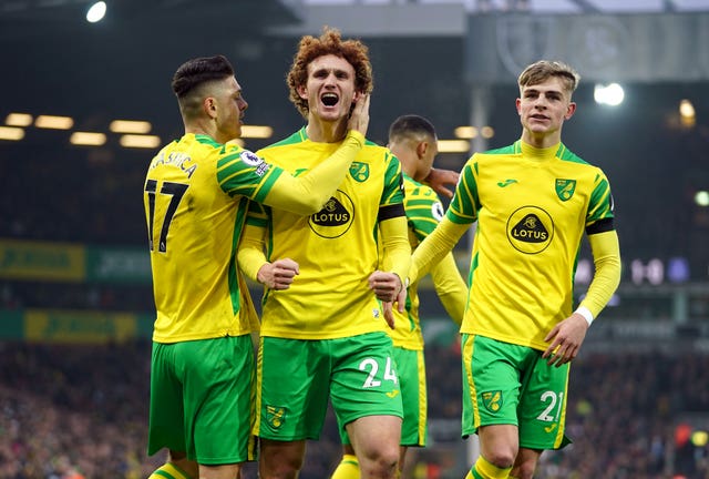 Norwich register massive victory as Everton fans turn on Rafael Benitez PLZ Soccer