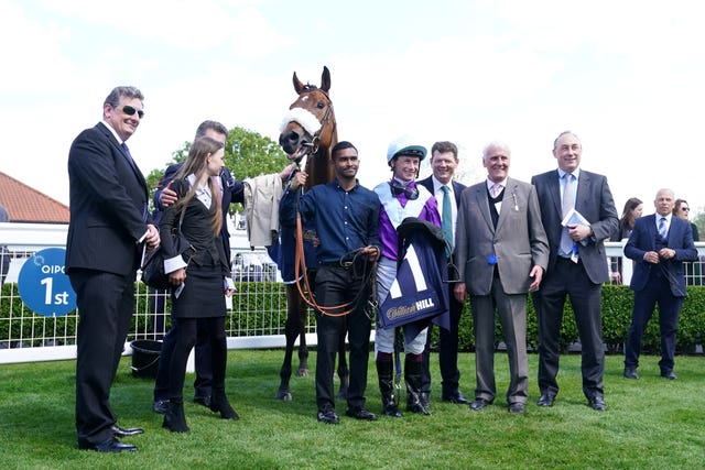 Desert Cop with connections at Newmarket 