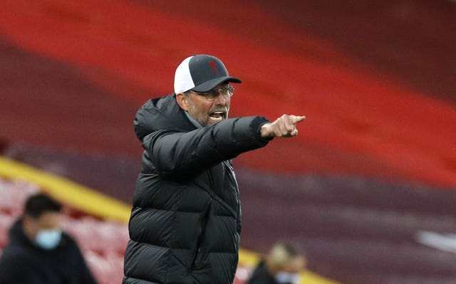 Liverpool manager Jurgen Klopp points on the touchline 
