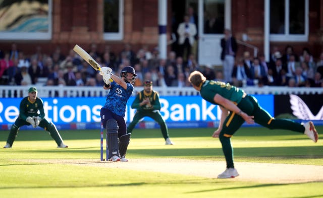 England batter Ben Duckett in action