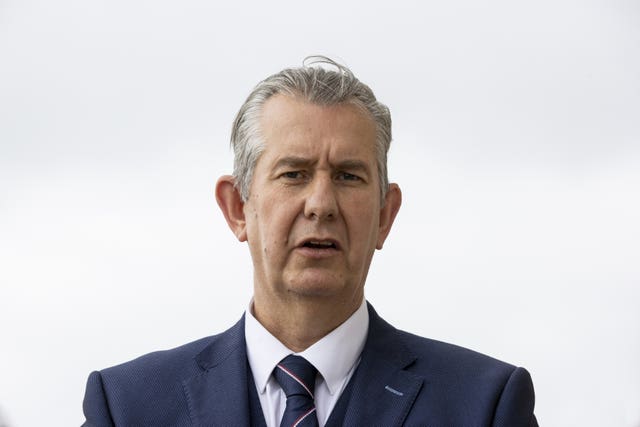 Edwin Poots announces ministerial team